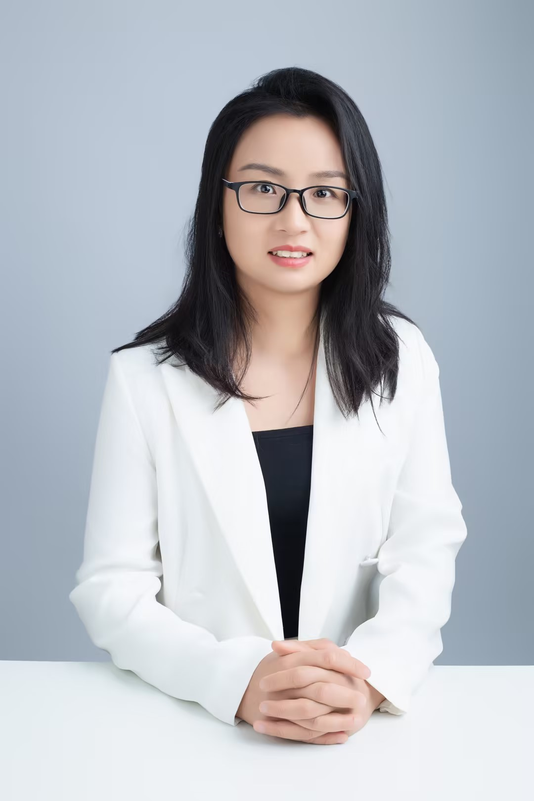 张娟娟老师照片